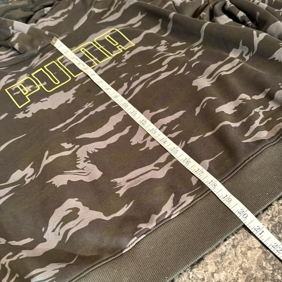 Puma camo and gold hoodie M - Picture 8 of 8